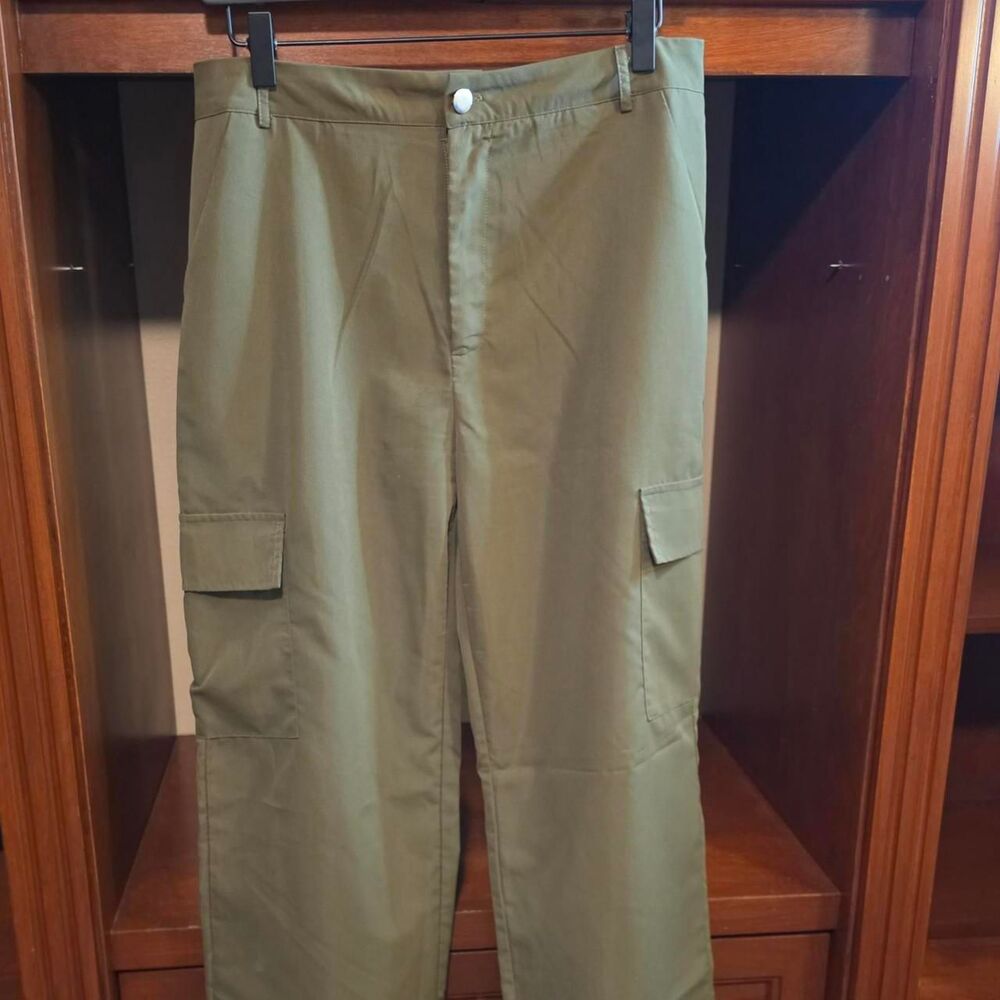 Sleek Wide Leg Army Green Cargos